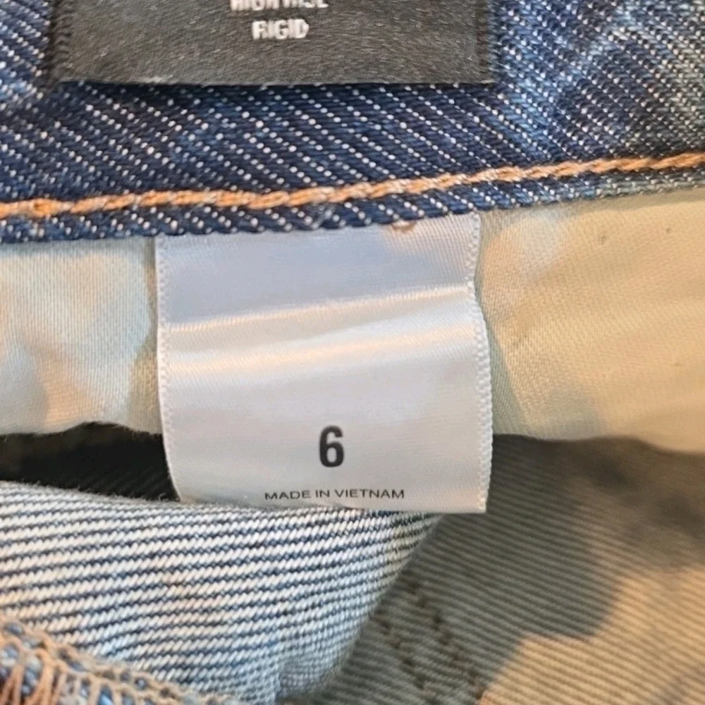 214 Express Blue Distressed 'Rigid' 2" Inseam High Rise Jean Shorts - Picture 5 of 5